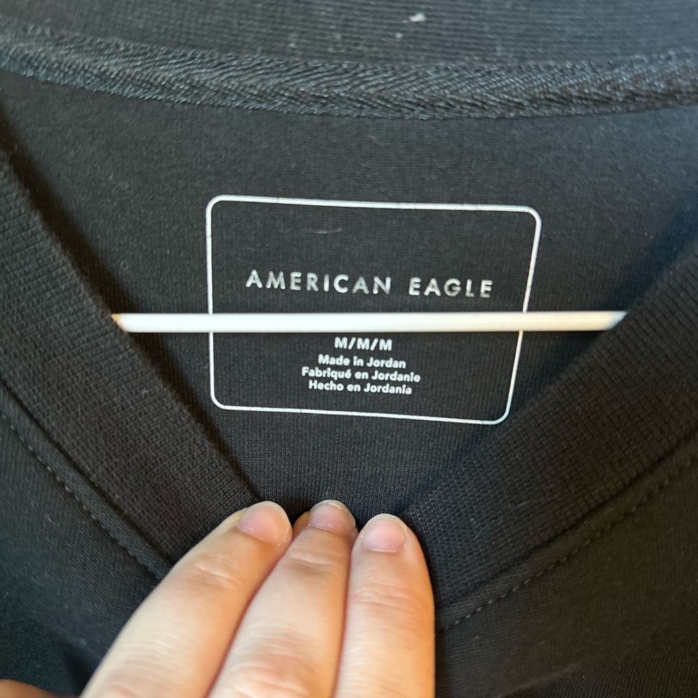 Men’s medium American Eagle crew neck - Picture 2 of 3